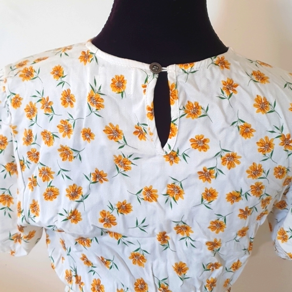 My Girl Size 8 Yellow and White Floral Dress - Picture 5 of 8